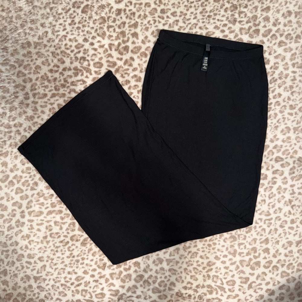 SOLD!!!! SKIMS Soft Lounge Maxi / Long Skirt